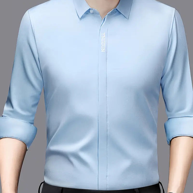 [Leve 4, Pague Só 2] Camisa Social Tecnológica Makatto em Seda Aveludada, Poliéster e Elastano + Relógio, Cinto e Carteira de Brinde