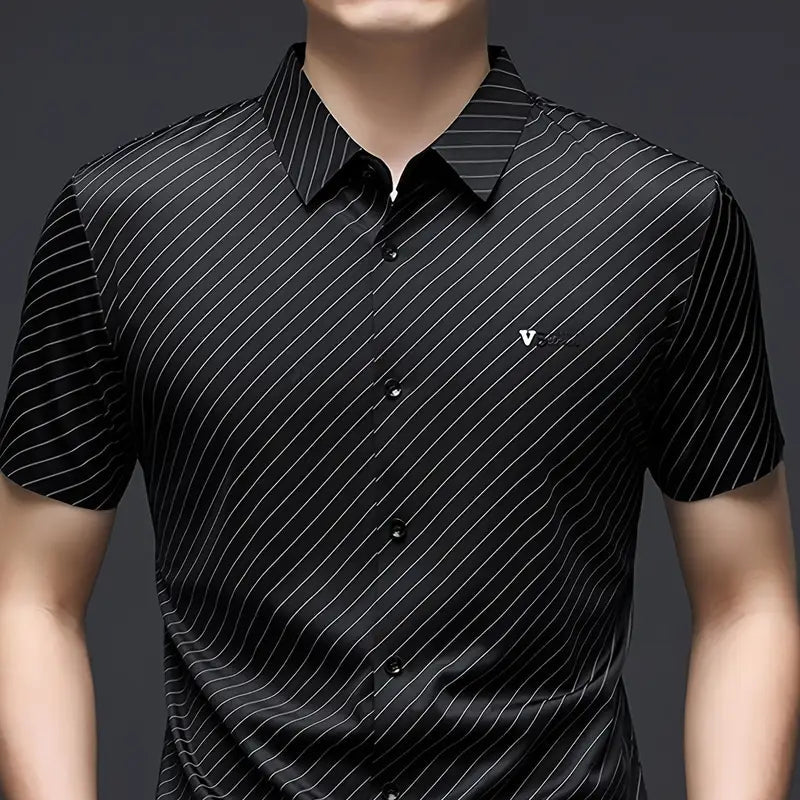 [Leve 5, Pague Só 3] Camisa Social Valmor Masculina de Manga Curta em Algodão Supima, Modal e Viscose + Porta-Cartão, Caneta Executiva e Relógio de Couro Grátis