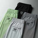 [Leve 3, Pague 2] Kit de 3 Calças Casuais Fly Comfort em Malha Tecnológica (A Única Que Despensa o Ferro de Passar!) + BRINDES: Cinto, Carteira e Relógio