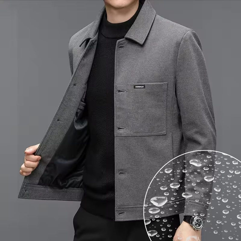 [PAGUE 1 LEVE 2] Jaqueta Masculina Bernard em Tecido Premium Com Tecnologia Térmica + 3 BRINDES: Cinto, Carteira e Relógio
