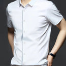 [Leve 5, Pague Só 3] Camisa Social Vastelli Masculina de Manga Curta em Nylon Japonês, Tencel e Poliéster + Porta-Cartão, Caneta Executiva e Relógio de Couro Grátis