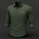 [Leve 5, Pague Só 3] Camisa Social Rienzo Masculina de Manga Longa em Lã de Seda Mulberry, Poliéster e Viscose + Cinto, Carteira e Relógio GRÁTIS