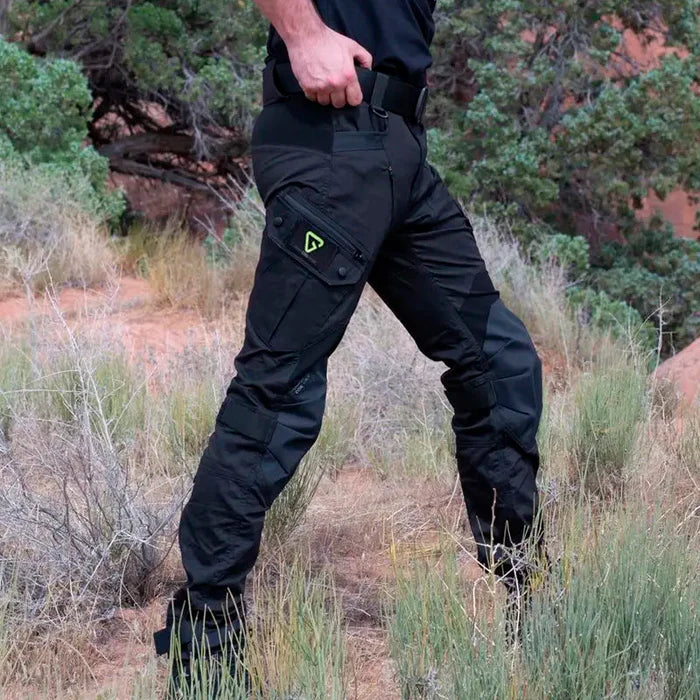 [Leve 3, Pague 2] Kit com 3 Calças Militares Linori em Tecido RipStop e Poliéster +BRINDES: Relógio Tático e Cinto Tático e Mini Bag